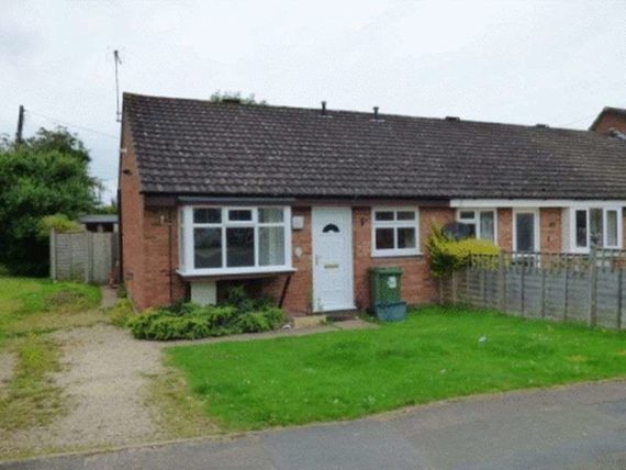 2 bedroom Bungalow t...